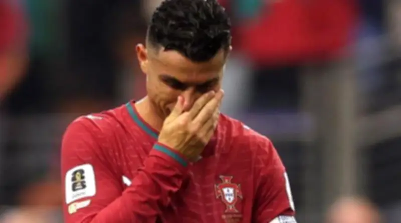 دموع الأساطير: رونالدو ونيمار ومحرز يودعون المونديال بالبكاء – هل يلحق ميسي؟