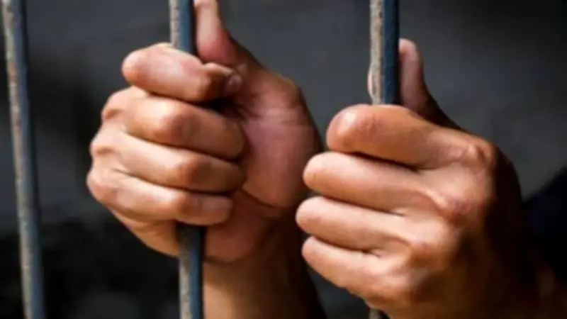 ضبط سيدة بتهمة النصب على موظف في 800 ألف جنيه و3 جنيهات ذهب بالجيزة