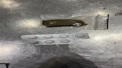 ضبط 52 جرام حشيش و7 أقراص ترامادول بمطار القاهرة