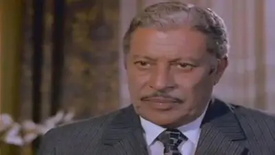 عماد حمدي: زواج 24 ساعة وسر صبغة شعره الأبيض في حوار نادر