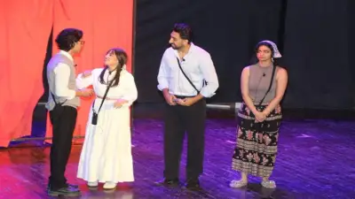 إقبال جماهيري كبير في أول ليالي مسرحية فتاة المترو بمسرح نهاد صليحة