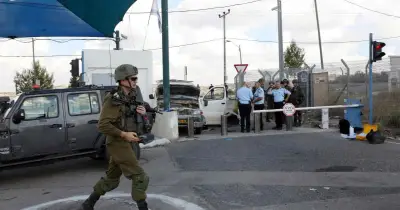 استشهاد طفل فلسطيني بمنع الاحتلال وصوله للمستشفى في رام الله