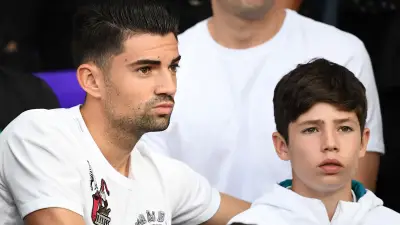 النجم الأحمر الفرنسي يضم إلياس زيدان نجل الأسطورة زين الدين زيدان