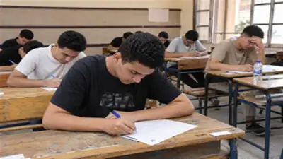 طلاب الثانوية العامة 2026 يؤدون امتحان اللغة الإنجليزية اليوم الأحد