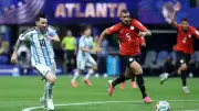 بالفيديو: أبو تريكة الأرجنتين بدون ميسي لا تساوي شيئاً وحكم الفيديو ذهب لشرع