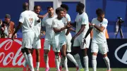 الفيفا يدرس تأجيل مباراة فرنسا وباراجواي بسبب عاصفة رعدية