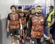 سفير عمان بالقاهرة يشيد بمنتخب مصر ويتوقع تألقه في أمم إفريقيا