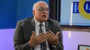 د. سامح فوزي يكتب عن خطورة الاستعانة بالمستشارين في مؤسسات الدولة